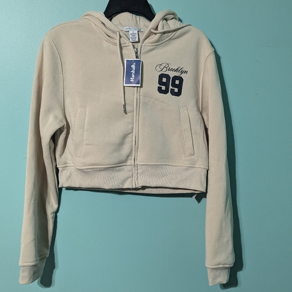 Better together Brooklyn 99 hoodie and short set size medium - Picture 3 of 12